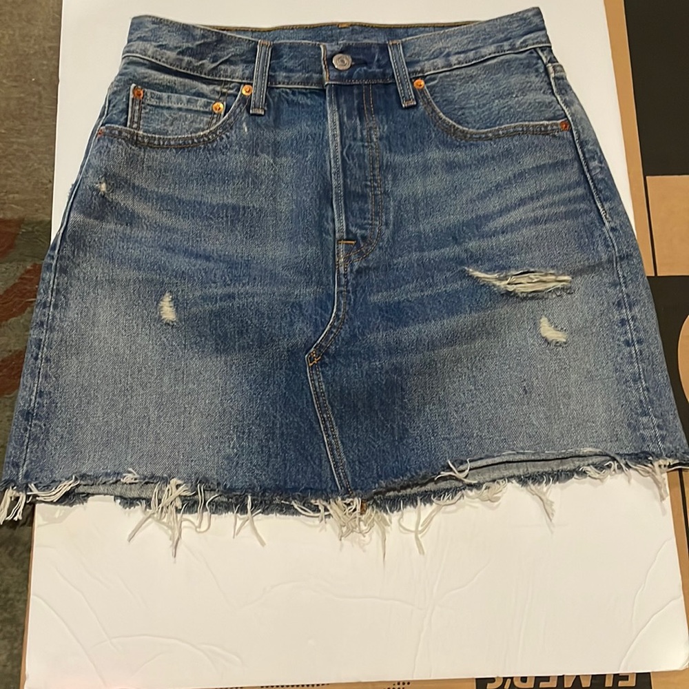 Levi's Women's High Rise Deconstructed Denim Skirt SZ 29